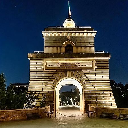 Dolcevita Ponte Milvio Rome Extérieur photo